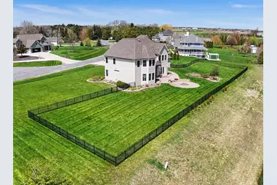 3268  Bay Hill Rd, Port Washington, WI 53074 - Photo 5