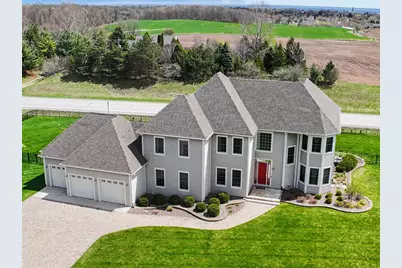 3268  Bay Hill Rd, Port Washington, WI 53074 - Photo 3