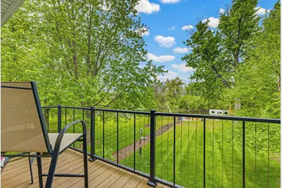 34215  Venice Park Rd, Delafield, WI 53018 - Photo 31