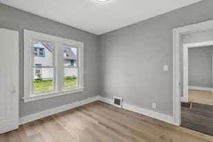 1342 St Patrick St, Racine, WI 53404 - Photo 23