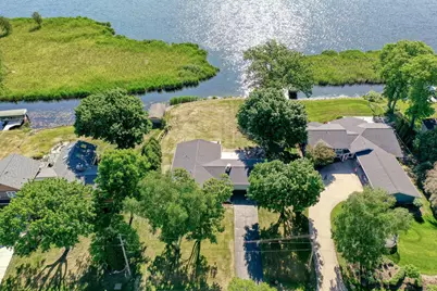 2818  Peninsula Ave, Delafield, WI 53018 - Photo 31