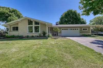 2818  Peninsula Ave, Delafield, WI 53018 - Photo 31