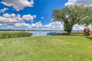 2818 Peninsula Ave, Delafield, WI 53018 - Photo 27