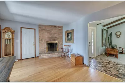 2818  Peninsula Ave, Delafield, WI 53018 - Photo 13