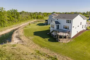 W176N7392 Amethyst Dr, Menomonee Falls, WI 53051 - Photo 61