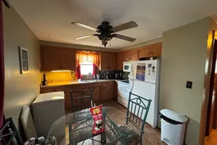 5936 N 84th St, Milwaukee, WI 53225 - Photo 7