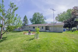 1006 Highland Ave, Watertown, WI 53098 - Photo 9