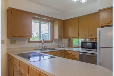 1006  Highland Ave, Watertown, WI 53098 - Photo 11