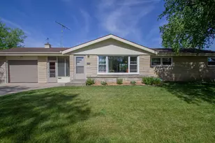 1006 Highland Ave, Watertown, WI 53098 - Photo 1