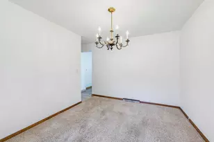 21990 Holly Crest Dr, Brookfield, WI 53045 - Photo 9