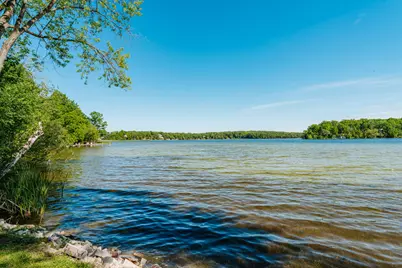 34639  Elm St, Summit, WI 53066 - Photo 3
