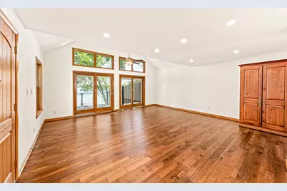 34639  Elm St, Summit, WI 53066 - Photo 7
