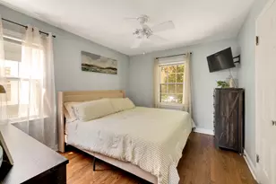 7841 W Lorraine Pl, Milwaukee, WI 53222 - Photo 9