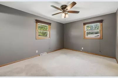 4003  Margolis Dr, West Bend, WI 53095 - Photo 15