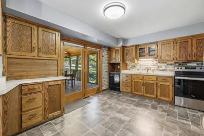 4003  Margolis Dr, West Bend, WI 53095 - Photo 11