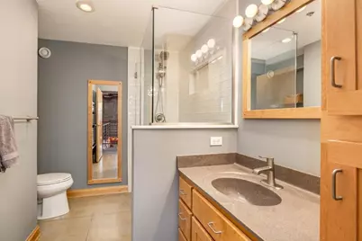904 E Pearson St #107, Milwaukee, WI 53202 - Photo 15