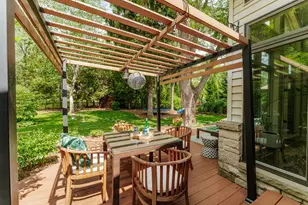 2045 Hawthorne Dr, Elm Grove, WI 53122 - Photo 35