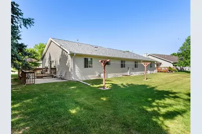 801  Mockingbird Ln, Plymouth, WI 53073 - Photo 7