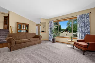 501 Freedom St, Holmen, WI 54636 - Photo 7