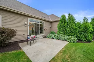 1522 Champion Ct, Oconomowoc, WI 53066 - Photo 7