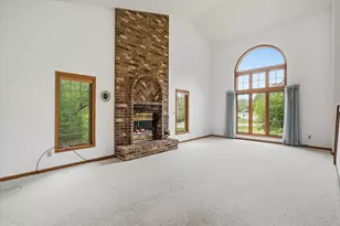 5321 W Woodland Dr, Brown Deer, WI 53223 - Photo 5