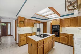 5321 W Woodland Dr, Brown Deer, WI 53223 - Photo 11