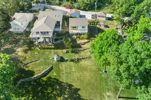 N39W27485 Hillside Grove Rd, Pewaukee, WI 53072 - Photo 33