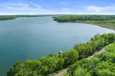 N39W27485  Hillside Grove Rd, Pewaukee, WI 53072 - Photo 5