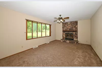14325 W Lincoln Ave, New Berlin, WI 53151 - Photo 19