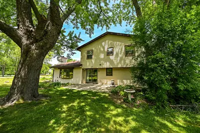 14325 W Lincoln Ave, New Berlin, WI 53151 - Photo 37