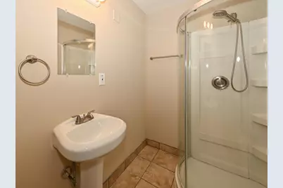14325 W Lincoln Ave, New Berlin, WI 53151 - Photo 23