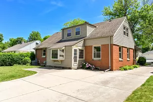 6319 N Bay Ridge Ave, Whitefish Bay, WI 53217 - Photo 31
