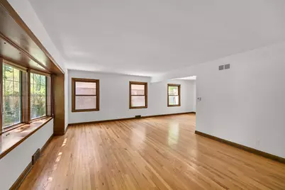 6319 N Bay Ridge Ave, Whitefish Bay, WI 53217 - Photo 5