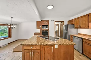6319 N Bay Ridge Ave, Whitefish Bay, WI 53217 - Photo 11