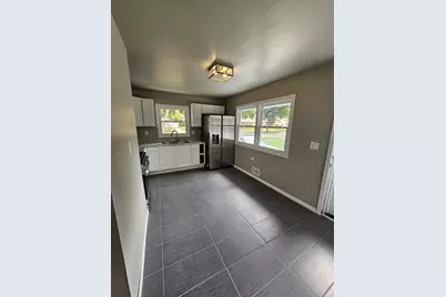 5951 N 73rd St, Milwaukee, WI 53218 - Photo 5