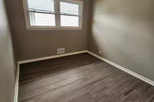 5951 N 73rd St, Milwaukee, WI 53218 - Photo 13