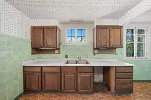 1555 E Olive St, Shorewood, WI 53211 - Photo 21