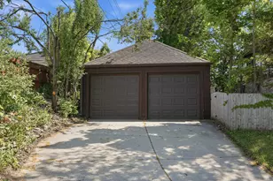 1555 E Olive St, Shorewood, WI 53211 - Photo 51