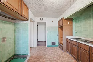 1555 E Olive St, Shorewood, WI 53211 - Photo 25