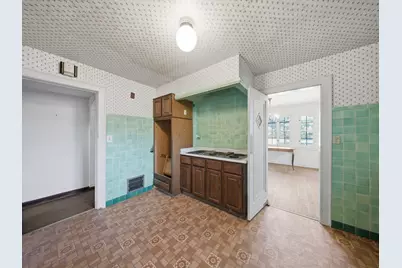 1555 E Olive St, Shorewood, WI 53211 - Photo 23