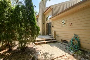 W132N8130 Danell Dr, Menomonee Falls, WI 53051 - Photo 25