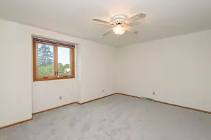 W132N8130 Danell Dr, Menomonee Falls, WI 53051 - Photo 13