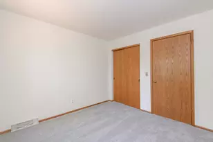 W132N8130 Danell Dr, Menomonee Falls, WI 53051 - Photo 17