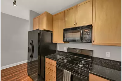1915 N Water St #103, Milwaukee, WI 53202 - Photo 11