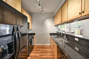1915 N Water St, Milwaukee, WI 53202 - Photo 9