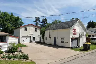 1222 S Wacouta Ave, Prairie Du Chien, WI 53821 - Photo 41