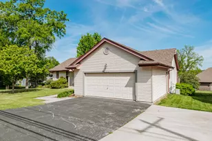 N26W27080 Prospect Ave, Pewaukee, WI 53072 - Photo 7
