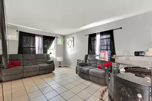 5736 N 99th St, Milwaukee, WI 53225 - Photo 9