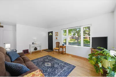 3147 S Brisbane Ave, Milwaukee, WI 53207 - Photo 3