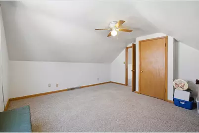 3147 S Brisbane Ave, Milwaukee, WI 53207 - Photo 19